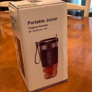 Portable juicer